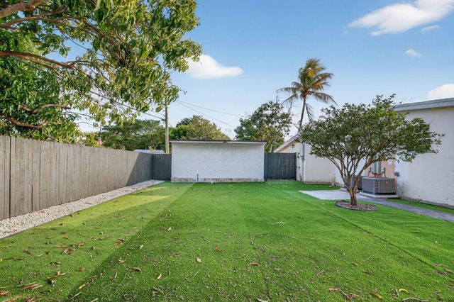 108 SW 24th Avenue, Fort Lauderdale, FL 33312