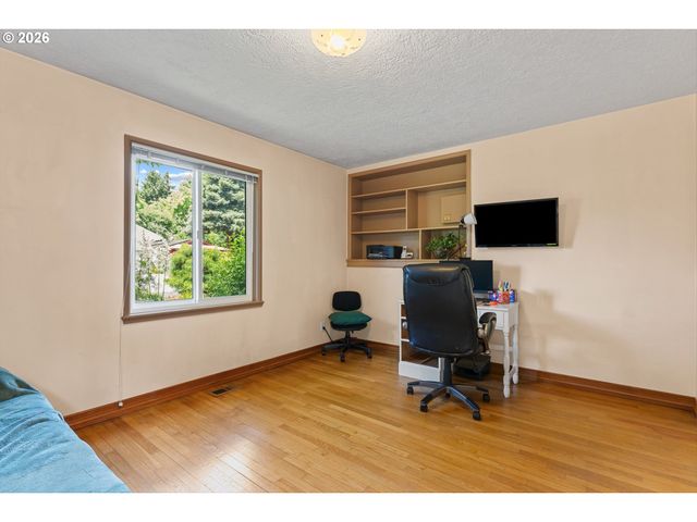 4802 Se 51ST Ave, Portland, OR 97206