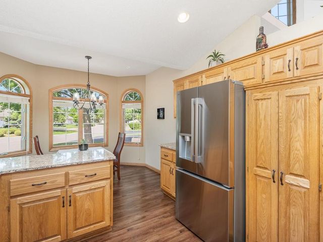 15930 38th Avenue N, Plymouth, MN 55446