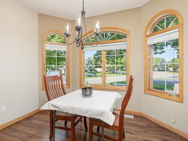 15930 38th Avenue N, Plymouth, MN 55446