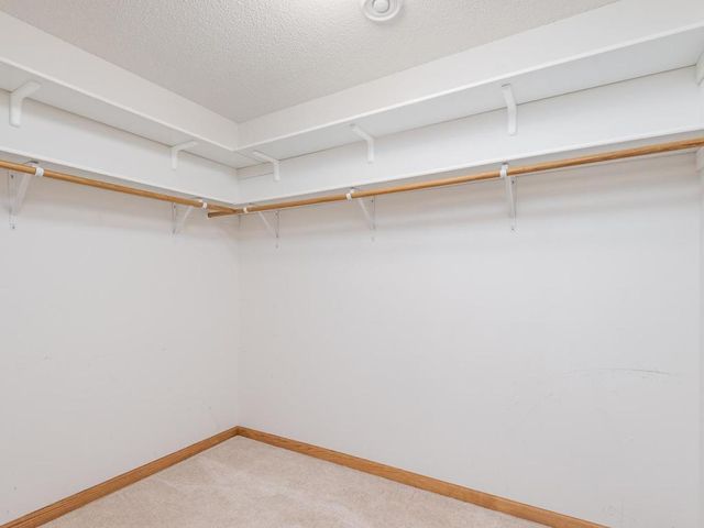 15930 38th Avenue N, Plymouth, MN 55446