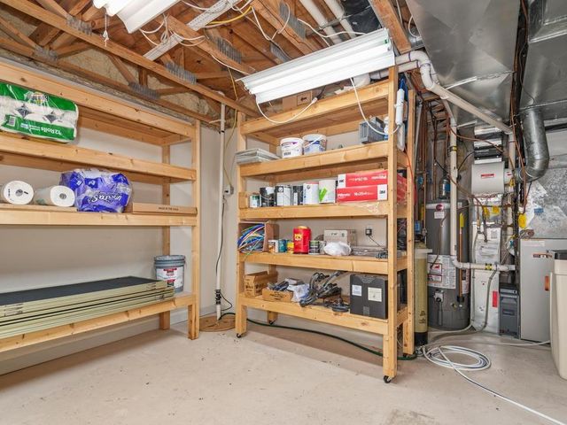 15930 38th Avenue N, Plymouth, MN 55446