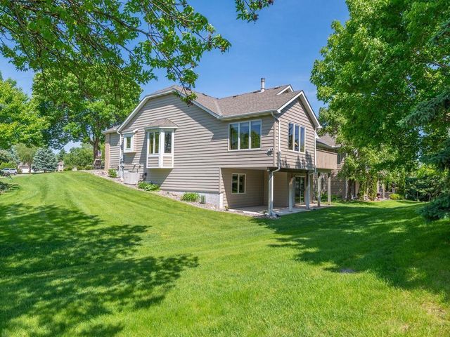15930 38th Avenue N, Plymouth, MN 55446