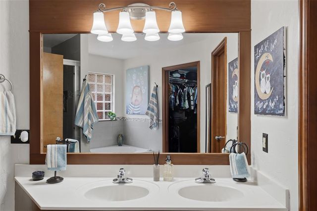 3017 Richfield Lane, Edmond, OK 73013
