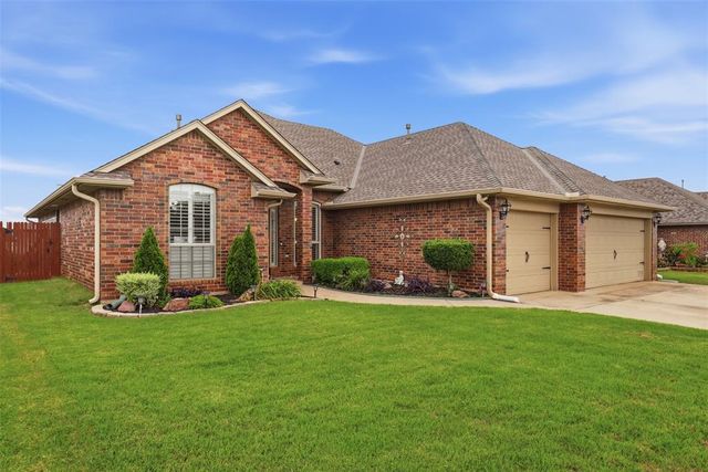 3017 Richfield Lane, Edmond, OK 73013