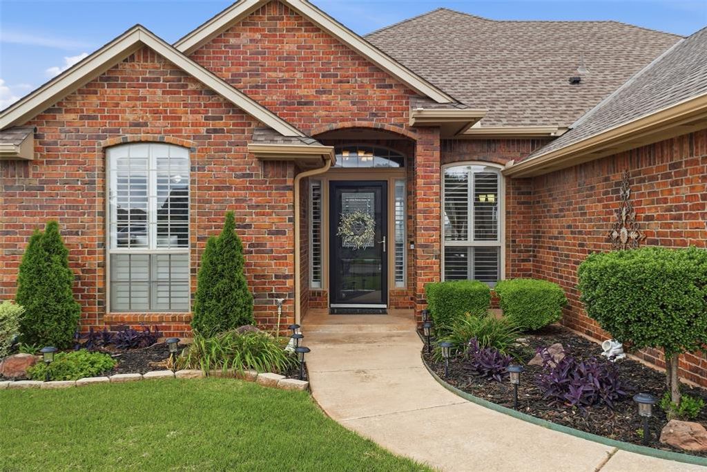 3017 Richfield Lane, Edmond, OK 73013