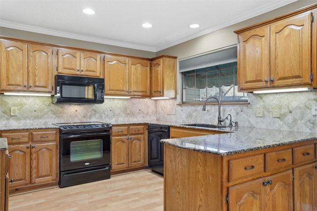 1711 Valley Road, Sapulpa, OK 74066