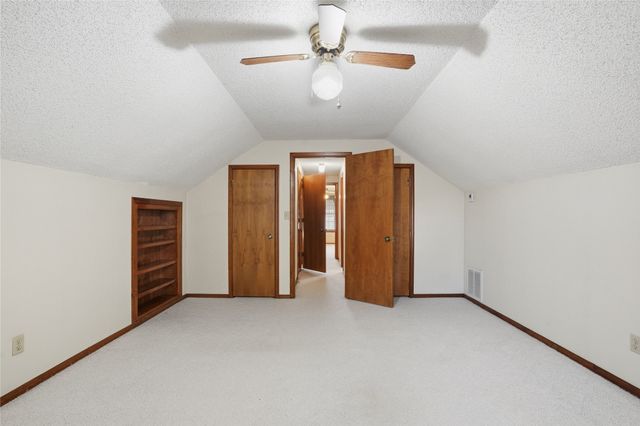 1711 Valley Road, Sapulpa, OK 74066