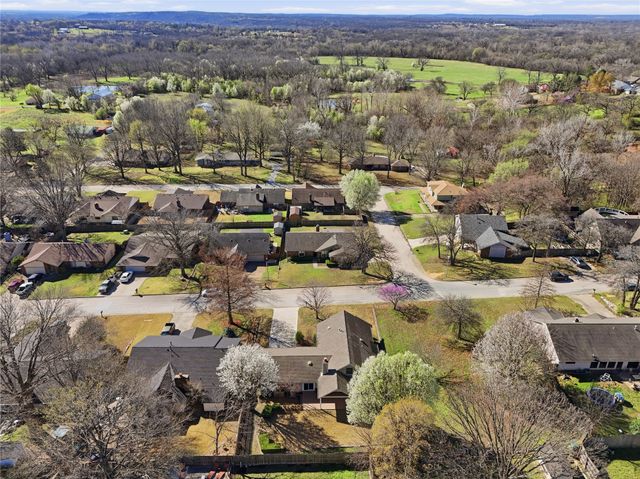 1711 Valley Road, Sapulpa, OK 74066