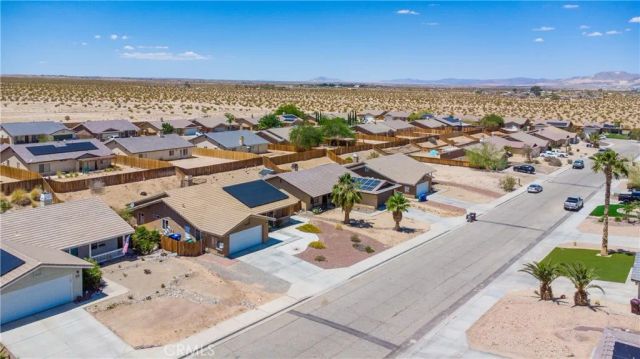 5228 Verenda, 29 Palms, CA 92277