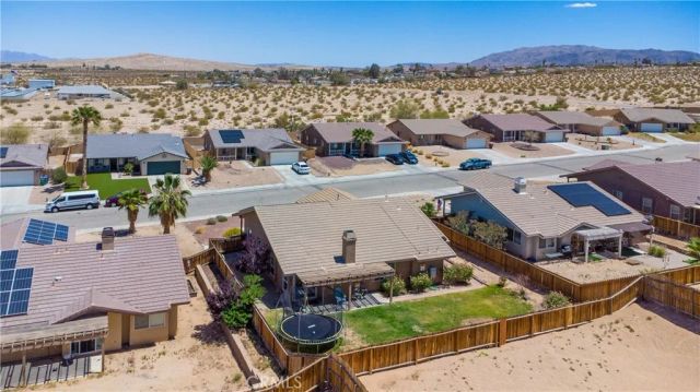 5228 Verenda, 29 Palms, CA 92277