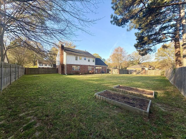 6092 Macinness Dr, Memphis, TN 38119