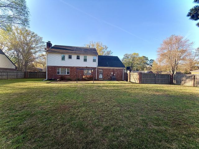 6092 Macinness Dr, Memphis, TN 38119