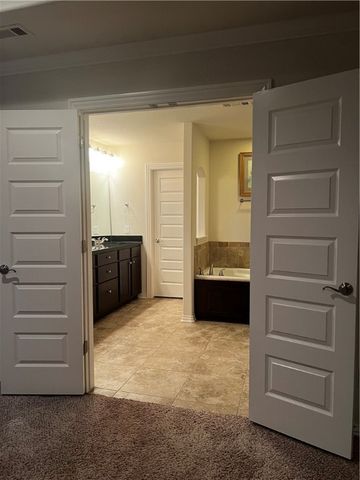 4103 4103 SW STONEWOOD TER, Bentonville, AR 72713