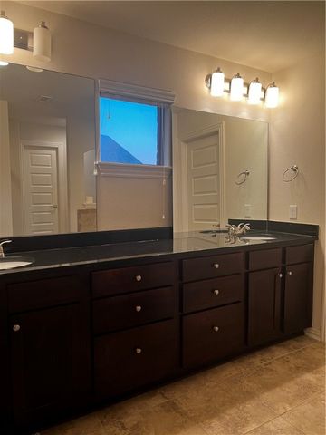 4103 4103 SW STONEWOOD TER, Bentonville, AR 72713