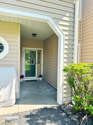 1511 Hampton Place Boulevard, North Greenbush, NY 12180