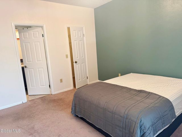 1511 Hampton Place Boulevard, North Greenbush, NY 12180