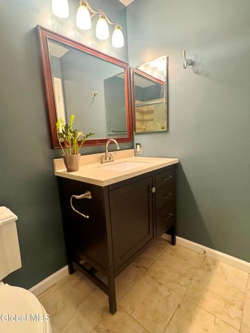 1511 Hampton Place Boulevard, North Greenbush, NY 12180