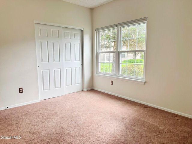 1511 Hampton Place Boulevard, North Greenbush, NY 12180