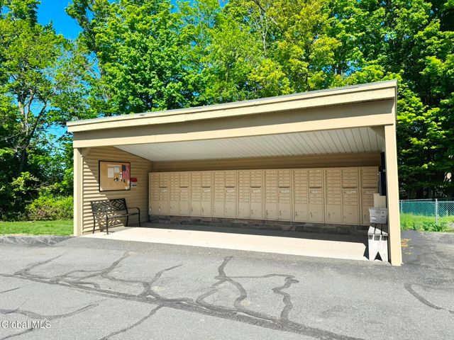 1511 Hampton Place Boulevard, North Greenbush, NY 12180