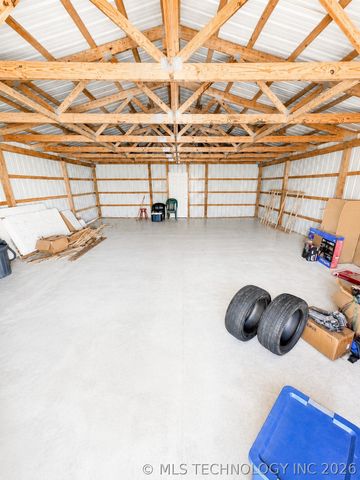 713 Pinewood Trails Drive, Ardmore, OK 73401