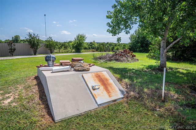 713 Pinewood Trails Drive, Ardmore, OK 73401