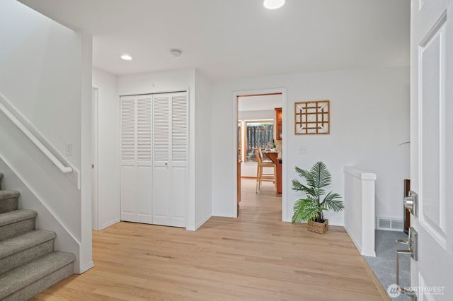 14216 SE 51st Street, Bellevue, WA 98006