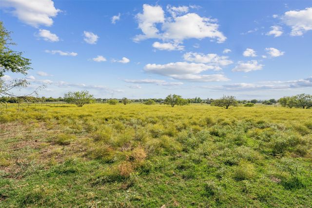 8169 County Road 1010, Joshua, TX 76058