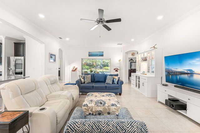 6435 Monserrat Drive, Vero Beach, FL 32967