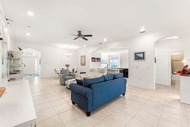 6435 Monserrat Drive, Vero Beach, FL 32967