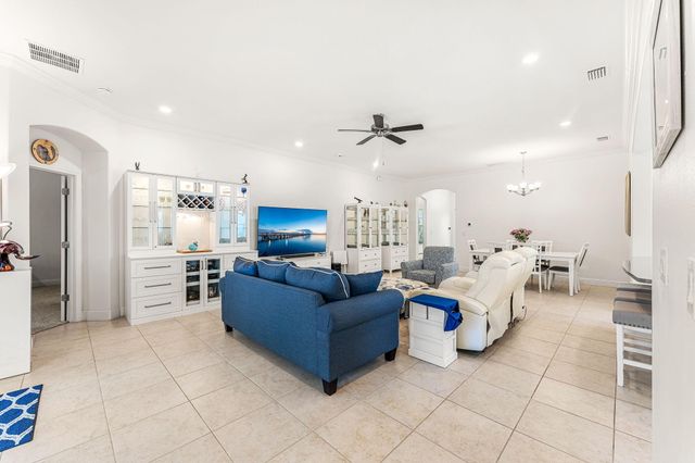 6435 Monserrat Drive, Vero Beach, FL 32967