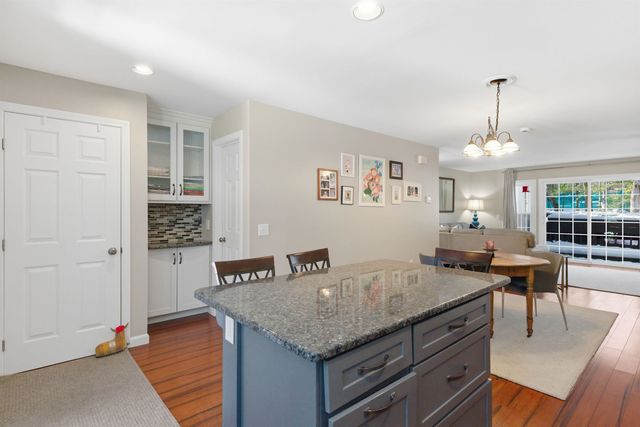 1465 Hooksett Rd Unit 183, Hooksett, NH 03106