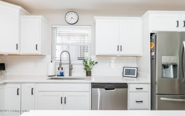 1406 Parkridge Pkwy, Louisville, KY 40214