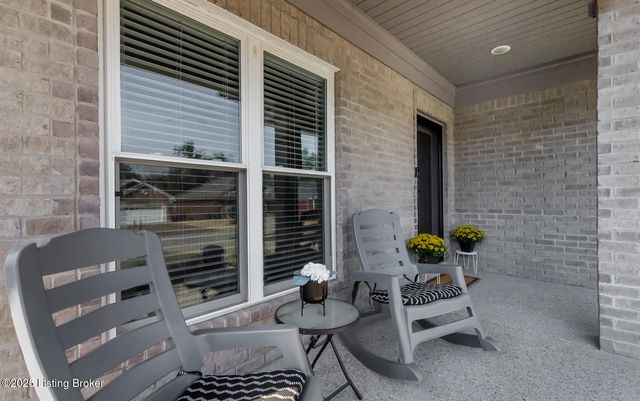 1406 Parkridge Pkwy, Louisville, KY 40214