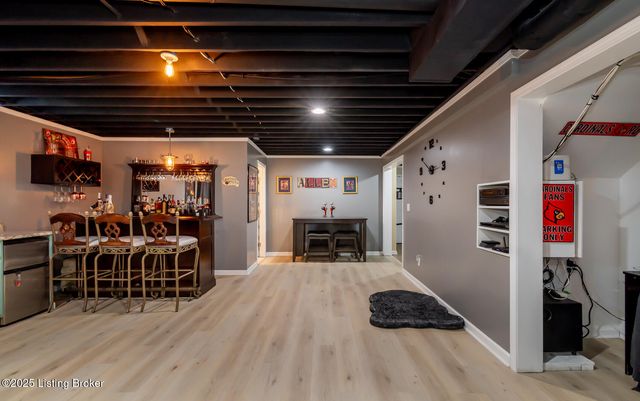 1406 Parkridge Pkwy, Louisville, KY 40214