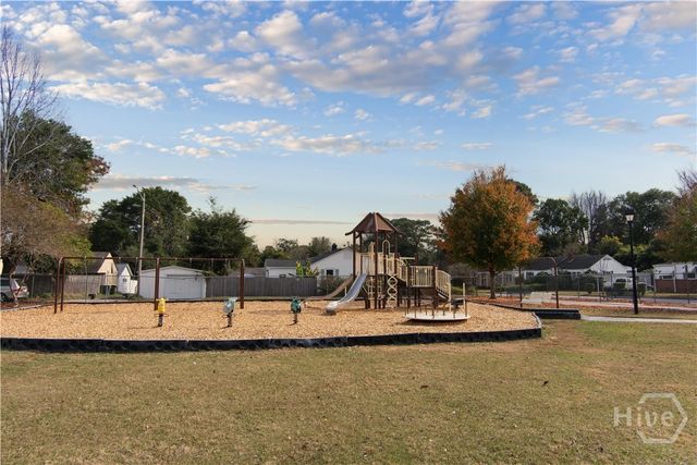 2329 E 42nd Street, Savannah, GA 31404