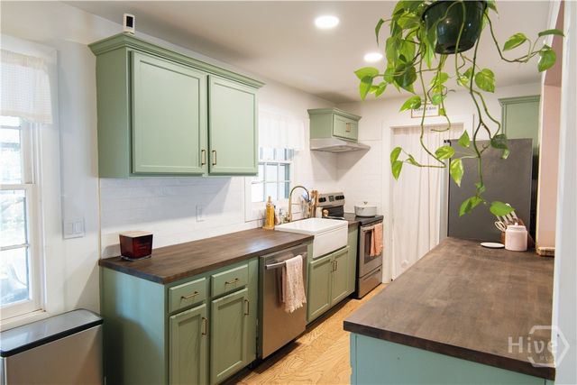 2329 E 42nd Street, Savannah, GA 31404