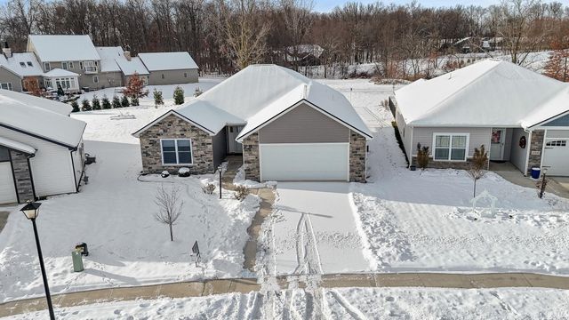 10328 Fieldlight Boulevard, Fort Wayne, IN 46835