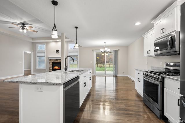 10328 Fieldlight Boulevard, Fort Wayne, IN 46835