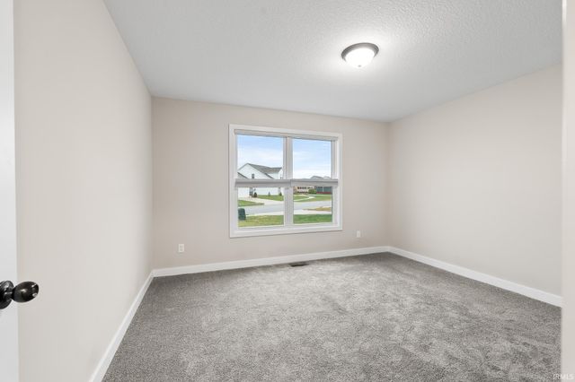 10328 Fieldlight Boulevard, Fort Wayne, IN 46835