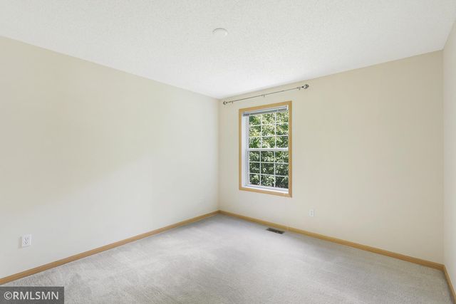 12155 Vermillion Street NE H, Blaine, MN 55449