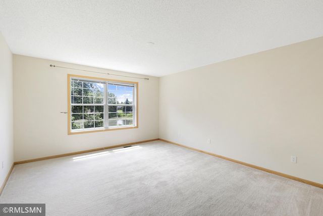12155 Vermillion Street NE H, Blaine, MN 55449