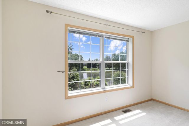 12155 Vermillion Street NE H, Blaine, MN 55449