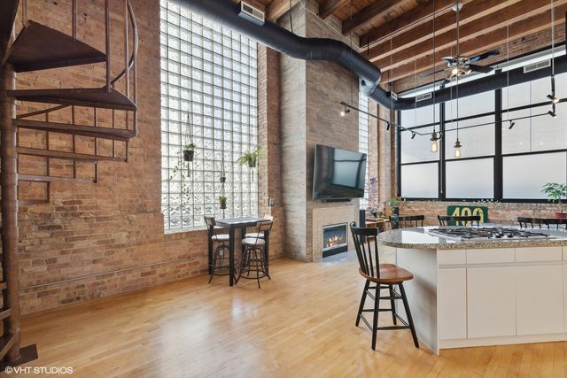 11 N Green Street 2A, Chicago, IL 60607