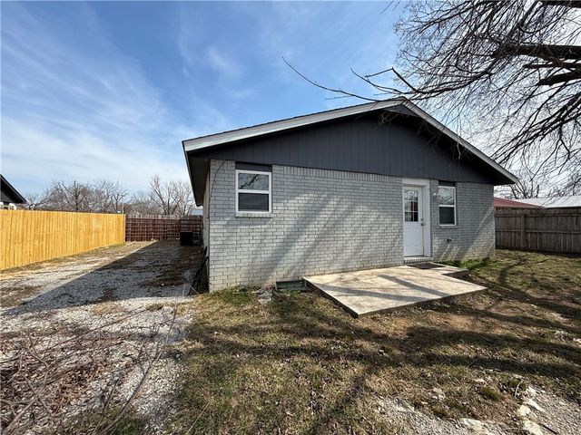 2501 Purdue Circle, Bentonville, AR 72712