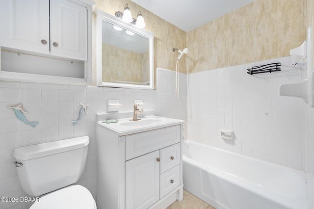 235 Greenwood Avenue, Ormond Beach, FL 32174