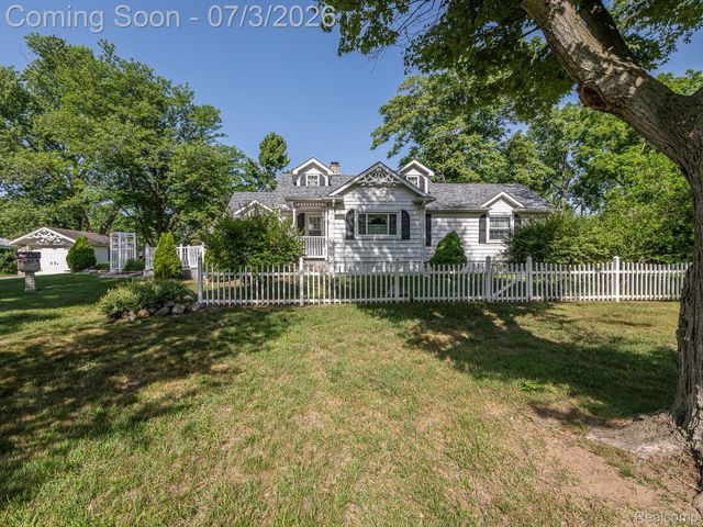 15340 Inkster Road, Romulus, MI 48174