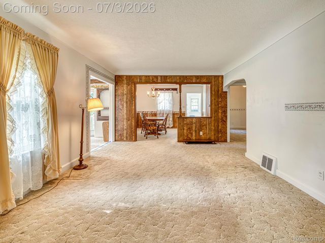 15340 Inkster Road, Romulus, MI 48174