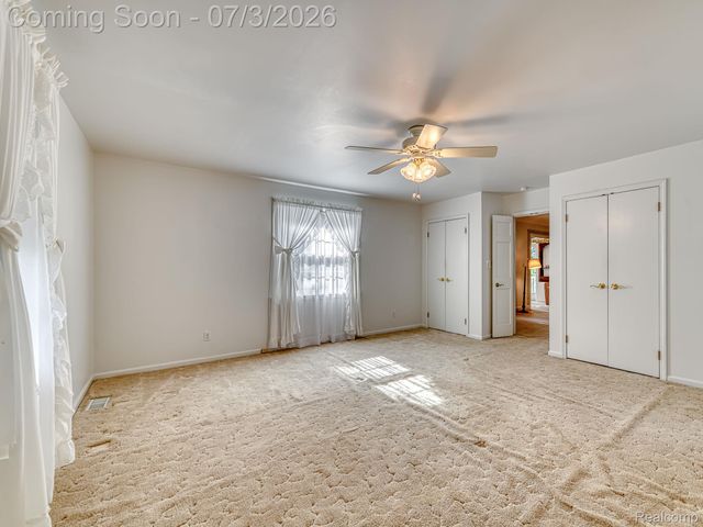 15340 Inkster Road, Romulus, MI 48174