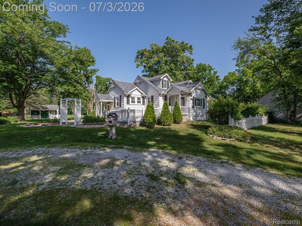 15340 Inkster Road, Romulus, MI 48174